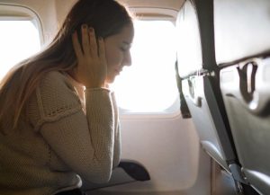 پیشگیری و درمان گوش‌درد در هواپیما